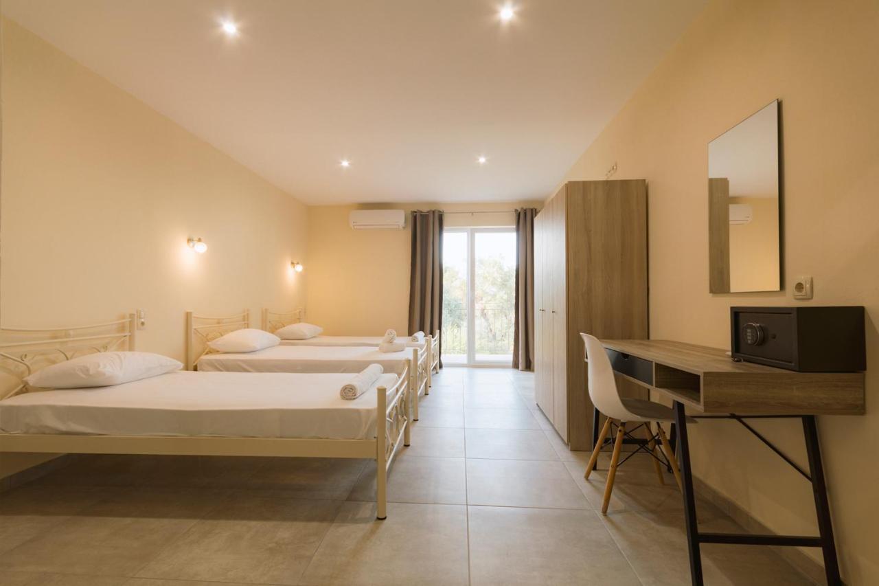 Luca Mare Bed & Breakfast Gouvia Exterior foto