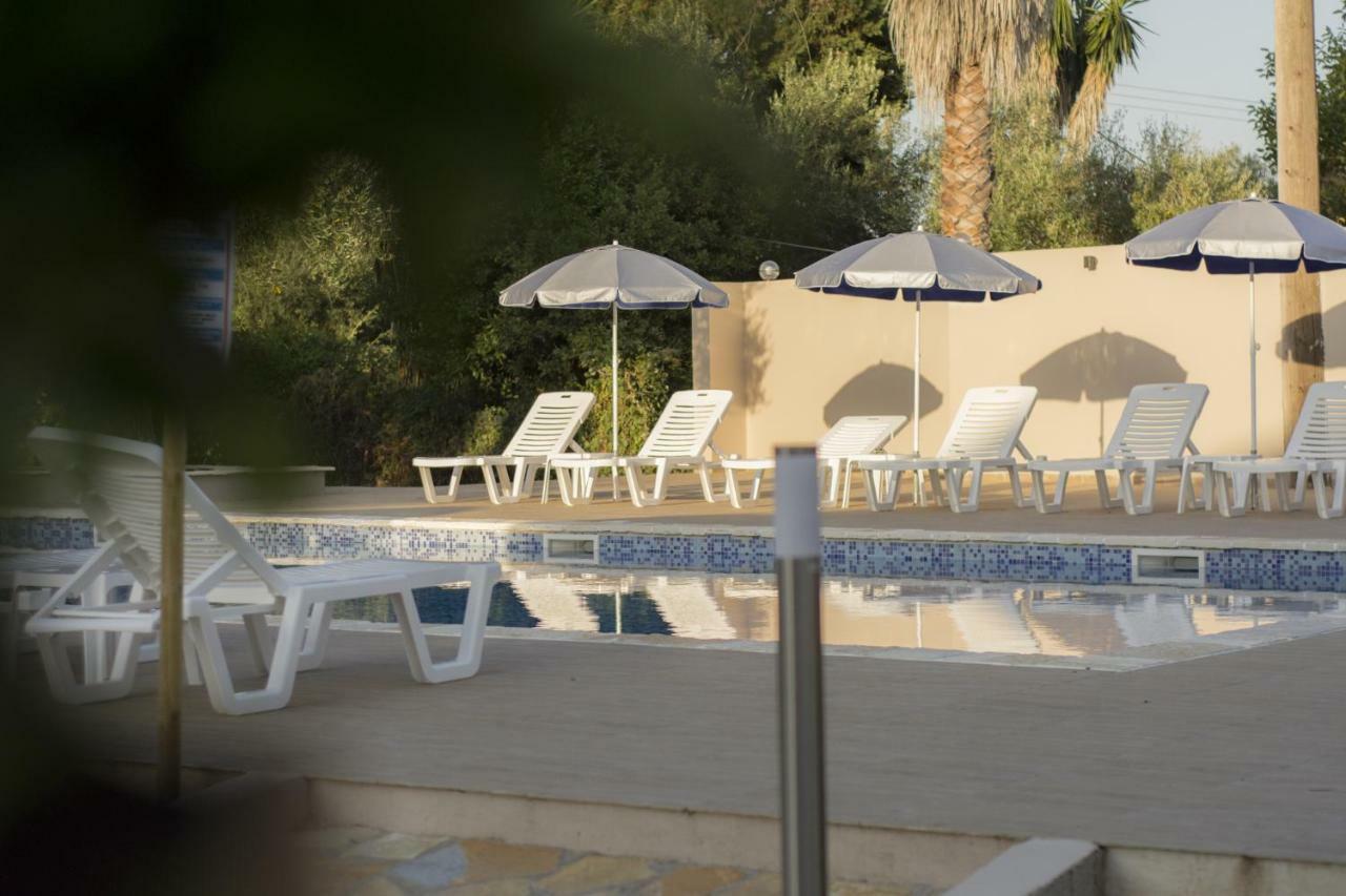 Luca Mare Bed & Breakfast Gouvia Exterior foto